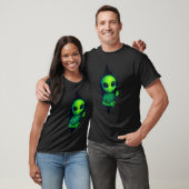 T-shirt Alien Amical qui Regarde à Travers une Déchirure d (Unisexe)