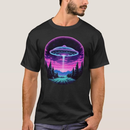 T-shirt Alien vaisseau spatial rétro futuriste (Devant)