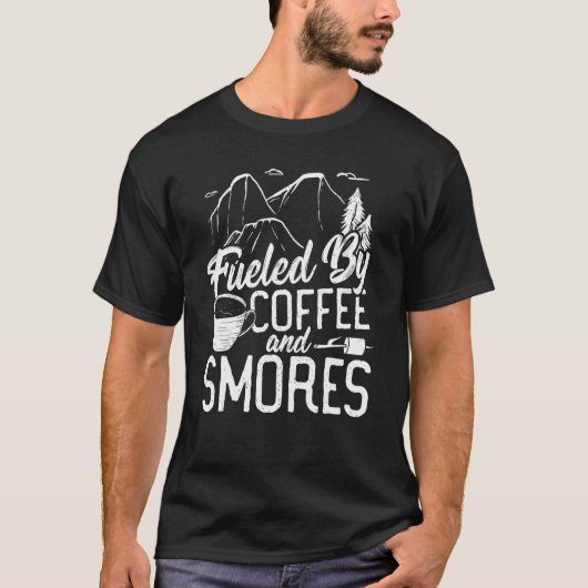 T-shirt Alimenté Par Café Et 'Smores Camping Fire Camper (Devant)