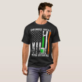 T-shirt American Flag St Patrick's Day Beer Drinks Well Wi (Devant entier)