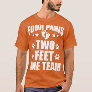 T-shirt Amoureux des chiens Quatre pattes deux pieds une é