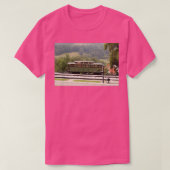 T-shirt ancien wagon ferroviaire sur les rails (Design devant)