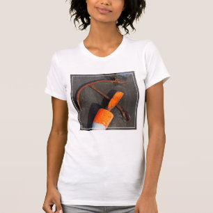T-shirt Ancre Rusty Et Bouée Sur Une Plage