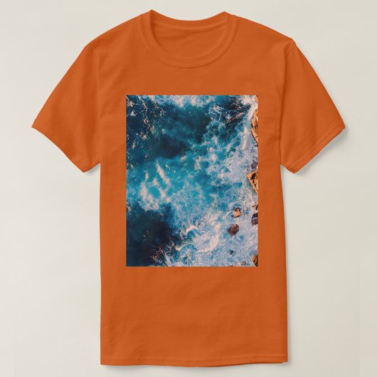 T-shirt Angle de drone des vagues qui s'écrasent Baignade (Design devant)