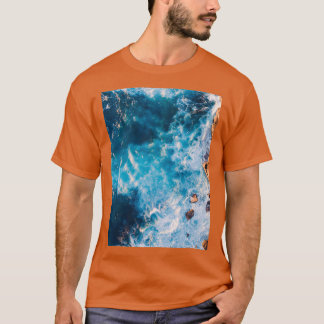 T-shirt Angle de drone des vagues qui s'écrasent Baignade