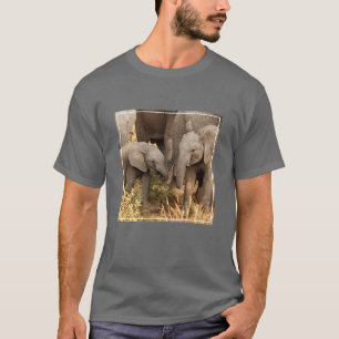 T-shirt Animaux de bébés cutest Deux jeunes éléphants