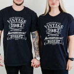 T-shirt Anniversaire Vintage Personnalisé À La Perfection<br><div class="desc">Faites de votre anniversaire une fête inoubliable grâce à notre T-shirt Vintage personnalisé Aged to Perfection. Parfait pour les fêtes d'anniversaire au whisky, cette chemise présente un design rétro qui met en valeur l'expression "Vieilli à Perfection", capturant l'esprit du vieillissement avec élégance et joie. Célébrez des jalons comme les grands...</div>