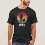 T-shirt Appa Vintage Retro Sunset père et enfant<br><div class="desc">Appa Vintage Retro Sunset Père et Enfant. Ce t-shirt noir élégant est parfait pour tout père dont les enfants l'appellent Appa au lieu de Papa. La chemise présente un coucher de soleil rétro vintage avec une silhouette d'un père et de son enfant. En dessous, il est écrit "Appa" dans une...</div>