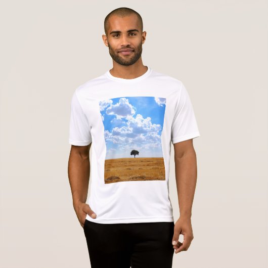 T-shirt Arbre dans un champ de blé récolté (Devant entier)