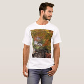 T-shirt Arbres d'automne et picket de clôture (Devant entier)