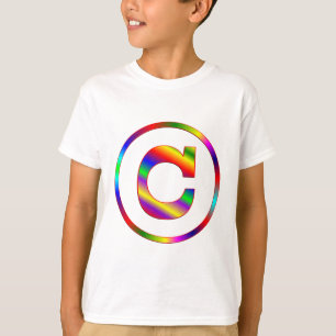 T-shirt Arc-en-ciel de la lettre C