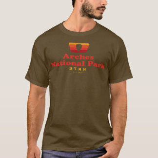 T-shirt Arches Parc national Badge rétro Arrowhead rouge