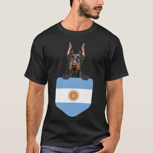 T-shirt Argentine Doberman Pinscher Dog Dans Une Poche (Devant)