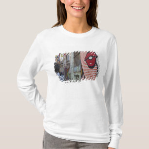 T-shirt Art de rue dans la rue Calle de la Libertad