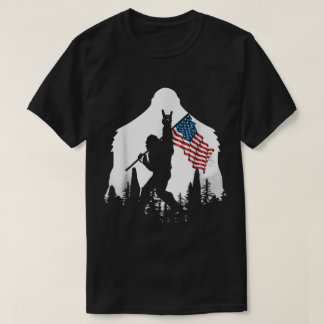 T-shirt Art de silhouette de Bigfoot patriotique