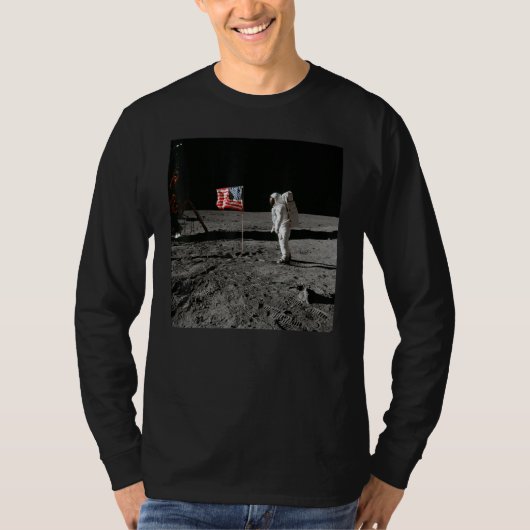 T-shirt Astronaut and US Flag on Lunar Surface Apollo Moon (Devant)