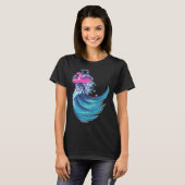 T-shirt Astronaut Surfing Ocean Waves With Pink Flamingo F (Devant entier)