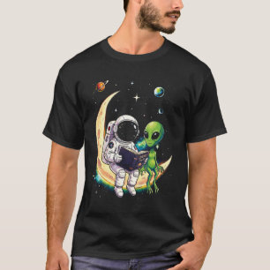 T-shirt Astronaute lisant un livre à un astrono spatial lu
