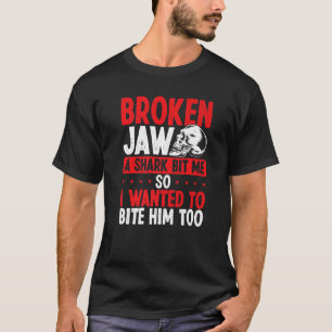 T-shirt Attaque de requin survivant de la mâchoire brisée