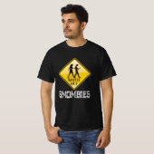 T-shirt Attention aux mombies (Devant entier)