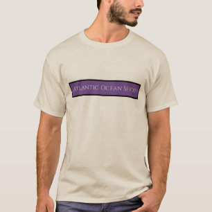 T-shirt attrayant et plus de vêtements