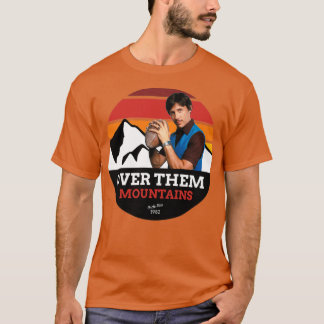 T-shirt Au-Dessus Des Montagnes