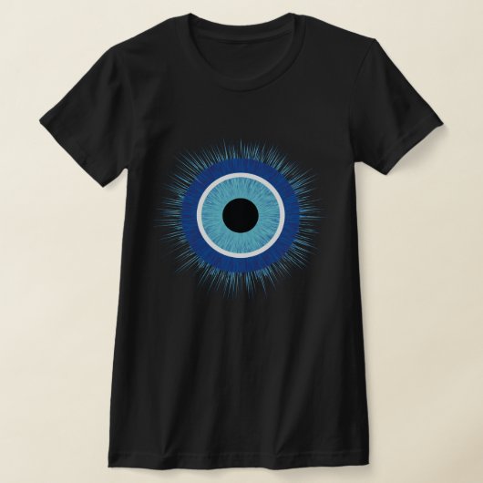 T-shirt au mauvais œil (Poser)