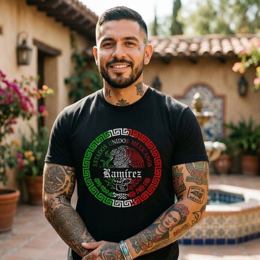 T-shirt au nom de famille Ramírez