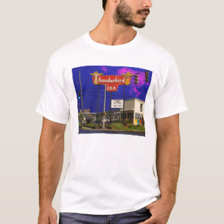 T-shirt Auberge de Thunderbird