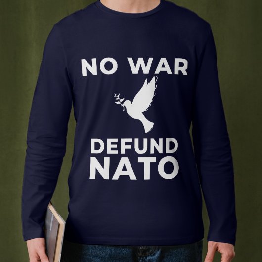 T-shirt Aucun déficit de guerre OTAN