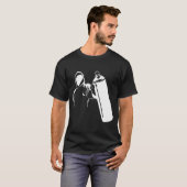 T-shirt Auteur de graffiti avec le pochoir de boîte de jet (Devant entier)