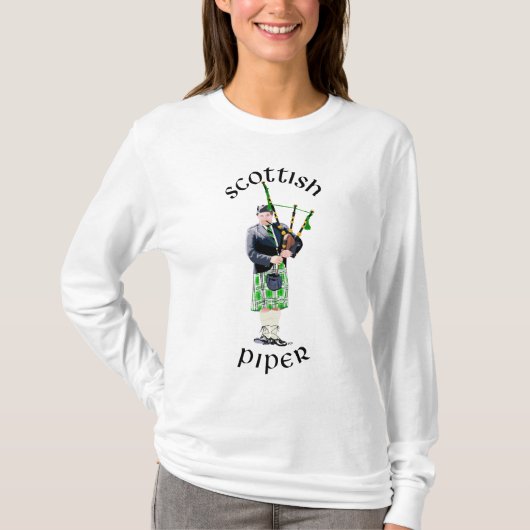 T-shirt Bagpiper de gentillesse dans Green Kilt (Devant)