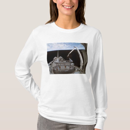 T-shirt Baie de charge utile 2 de Space Shuttle Discovery (Devant)