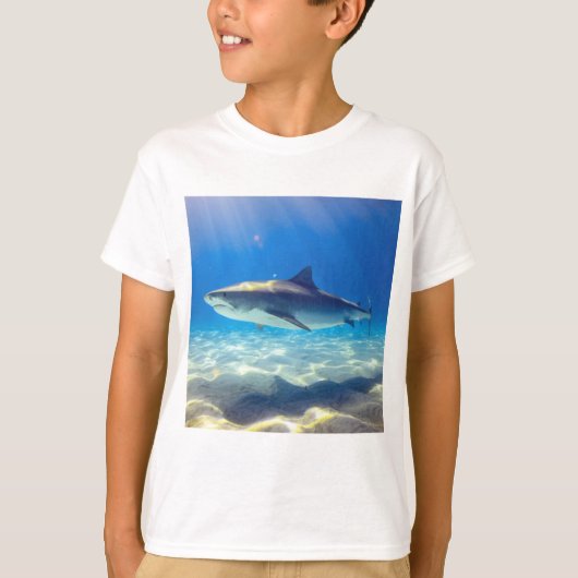 T-shirt Baignade de requins Eau bleu de l'océan (Devant)