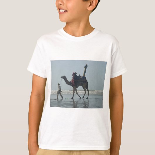 T-shirt Balade en chameaux tribaux : Marée matinale Sables (Devant)