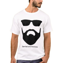 T-shirt barbe et lunettes de soleil
