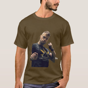 T-shirt basique sombre tendance vendu par Zazzle U