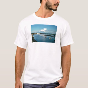 T-shirt Bateaux de pêche sur la rivière de Kenai