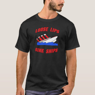T-shirt Bateaux lâches d'évier de lèvres