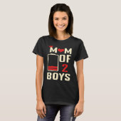 T-shirt Battery Mom Of 2 Boys Love Mom Citations de la mèr (Devant entier)