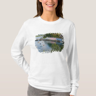 T-shirt Beau port et voiliers avec reflets en 2