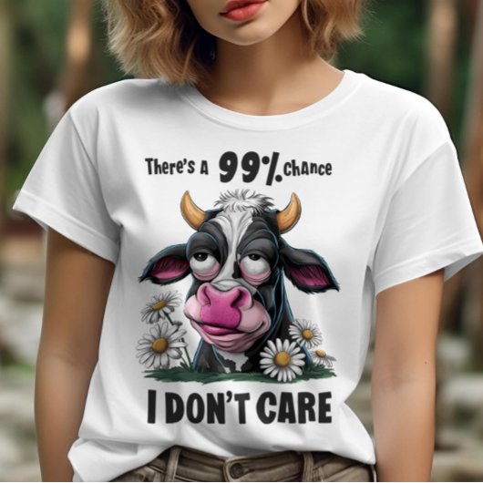 T-shirt Beauté monochrome : Une vache noire et blanche ave