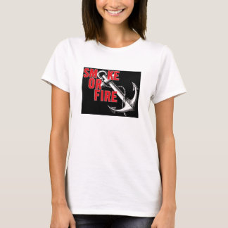 T-shirt bébé de fumée ou du feu - poupée