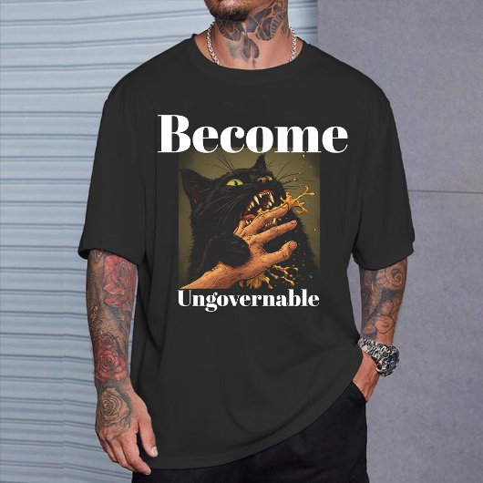 T-shirt "Become Ungovernable" Funny Black Cat Biting Hand