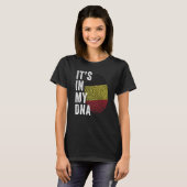 T-shirt Belgium It's In My DNA Cute Belgian Flag Fingerpri (Devant entier)