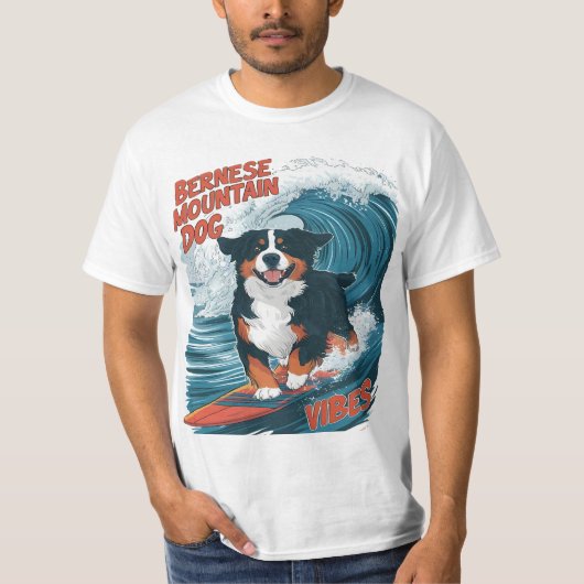 T-shirt Bernese Mountain Dog Catching Waves Surfing (Devant)