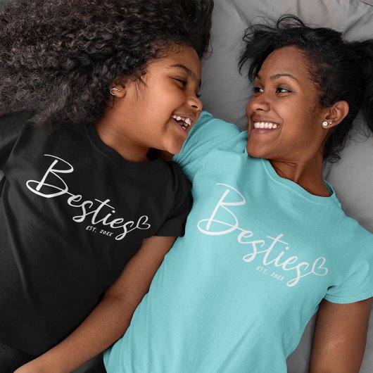 T-shirt Besoins de l'année personnalisée BFF Moderne Scrip