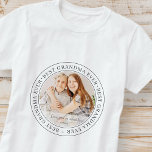 T-shirt Best Grandma Ever Modern Classic<br><div class="desc">This simple and classic design is composed of serif typographiy and add a custom photo. "Best Grandma Ever" circles the photo of your grandma,  gramma,  grandmother,  granny,  mee-maw,  lola,  etc</div>