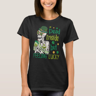 T-shirt Bière irlandaise et shamrock morte à l'intérieur m
