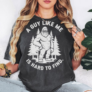 T-shirt Big Foot Graphic Design With Sunglasses